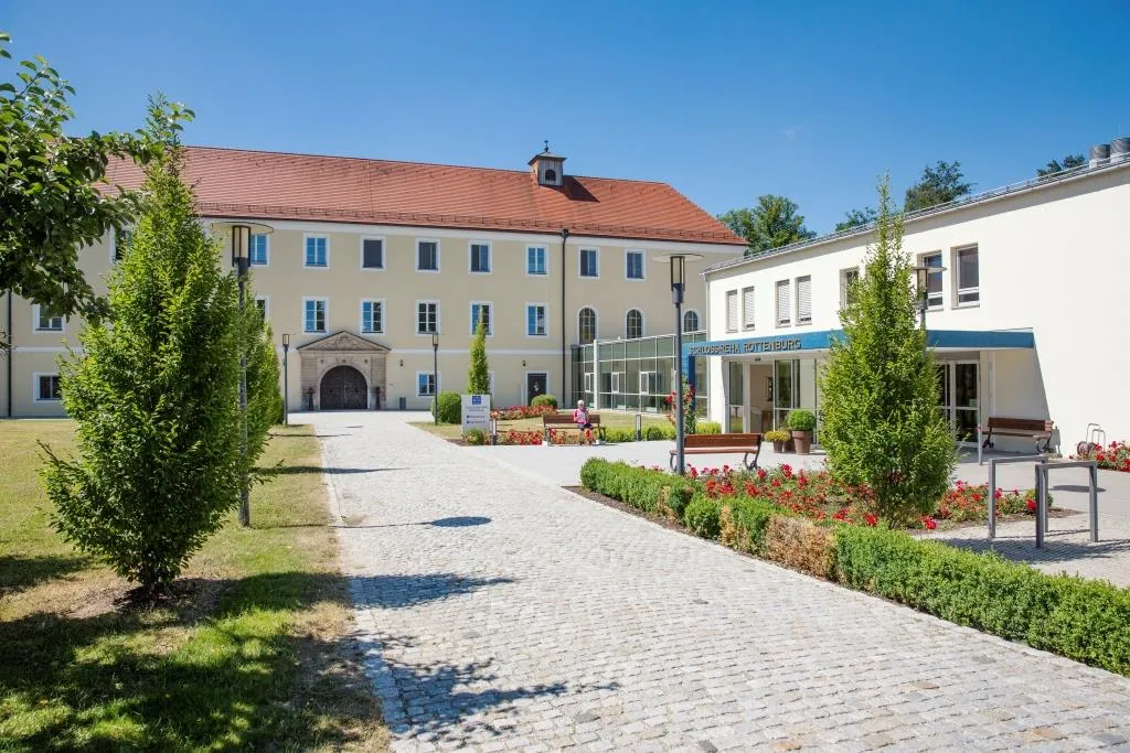 LAKUMED clinics Castle Clinic Rottenburg_Rottenburg an der Laaber_slider_imagen_1