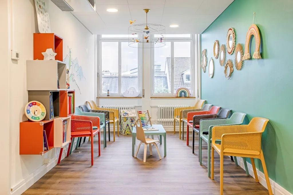 Swiss Medi Kids AG / Child Permanence_Stadelhofen_slider_image_1