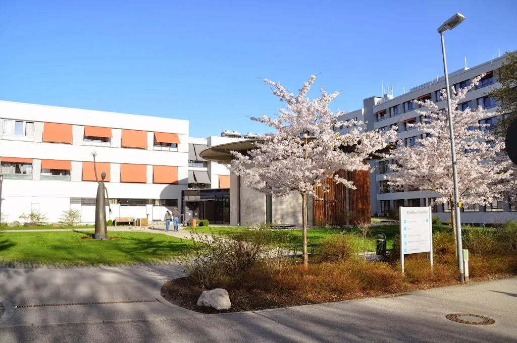Kliniken Südostbayern AG – Klinikum Traunstein_Traunstein_slider_imagen_2