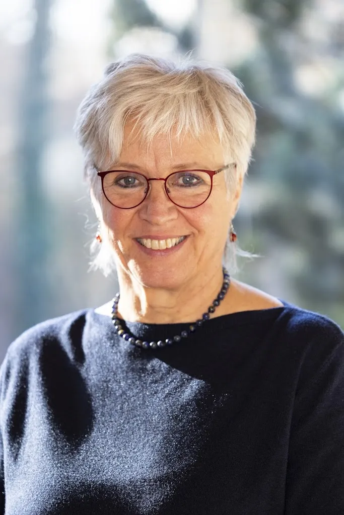 Dr. Cornelia Singer Kinder- und Jugendärztin, Homöopathie Arzt in Weßling