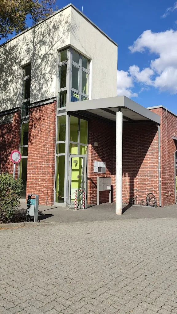 Anoop Divakaran_MVZ Lichtenberg – Hausarzt Volkradstraße – Doktor.De Praxis_Friedrichsfelde_bewertung