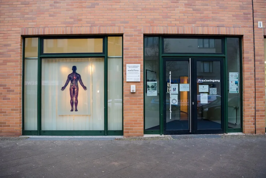 Dr. med. Matthias Fischer & Dipl.-Med. Kai-Uwe Schüler - Praxis für Angiologie und Gefäßchirurgie in Berlin-Hellersdorf_Hellersdorf_slider_image_2
