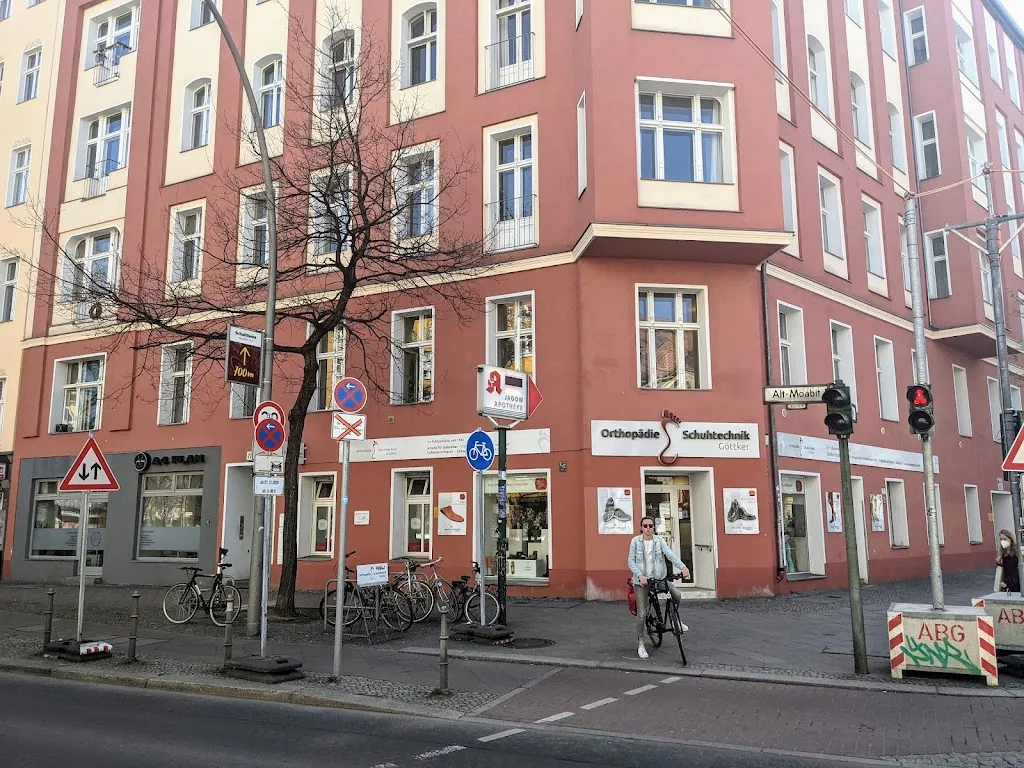 Herr Dr. Ron Philipps medico a Moabit