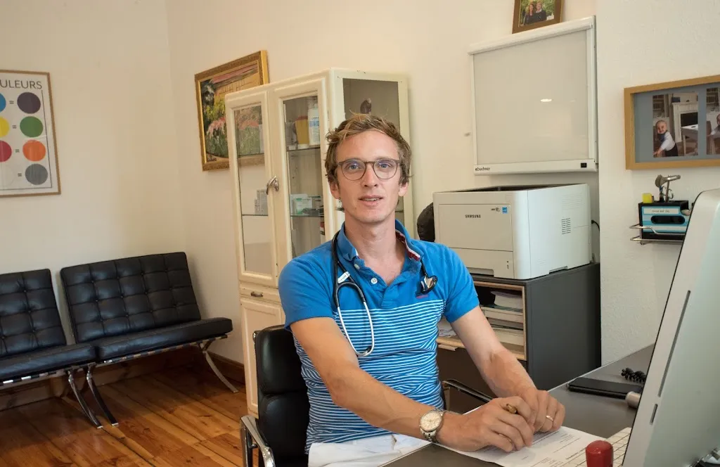 Hausarzt Schöneberg - Dr. med. Till Brand und Dr. med. Christina Funiok_Schöneberg_slider_image_1