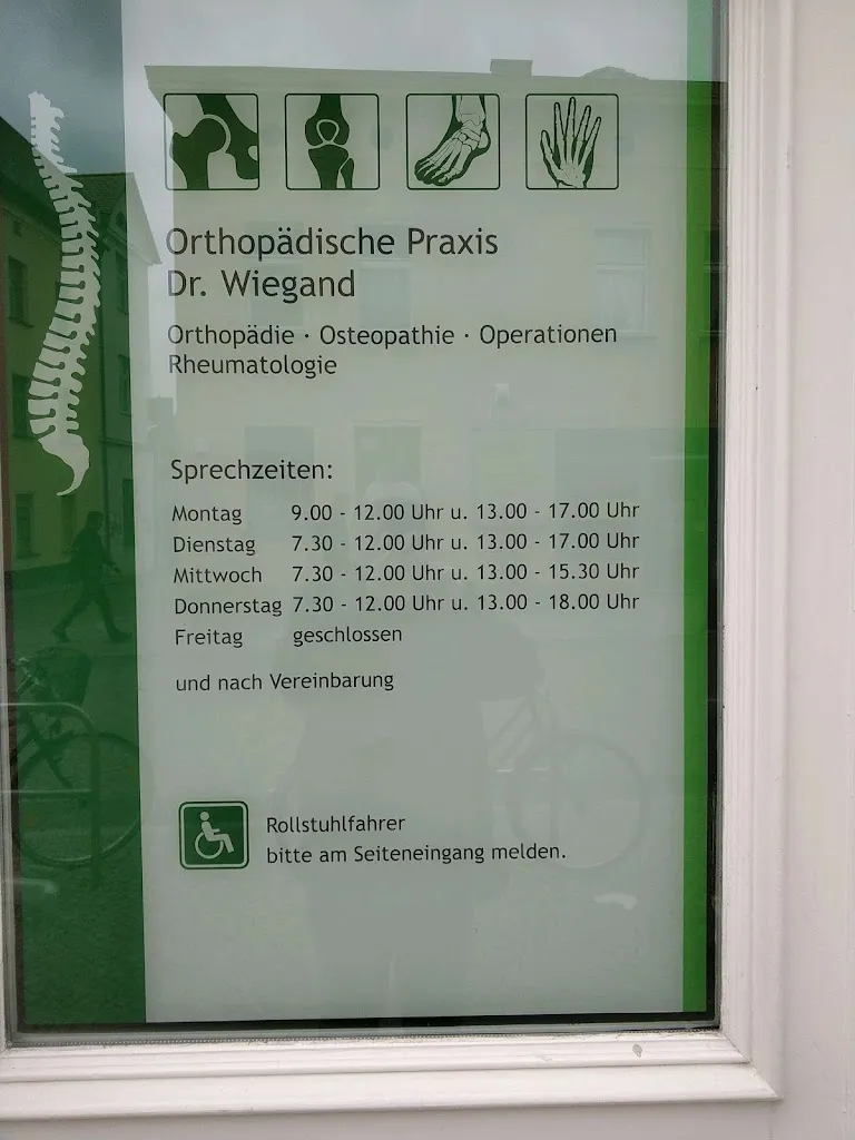 Dr. Thoralf Wiegand Orthopädische Praxis doctor en Brieselang