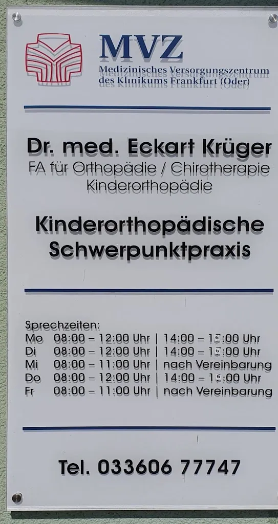 MVZ Orthopädische Praxis Dr. Miroslav Lenk_Groß Lindow_slider_image_2