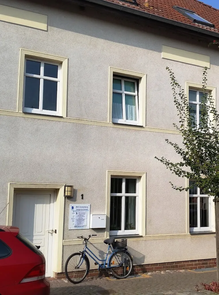 Sana Praxis für Orthopädie Antje Albrecht doctor en Großwoltersdorf