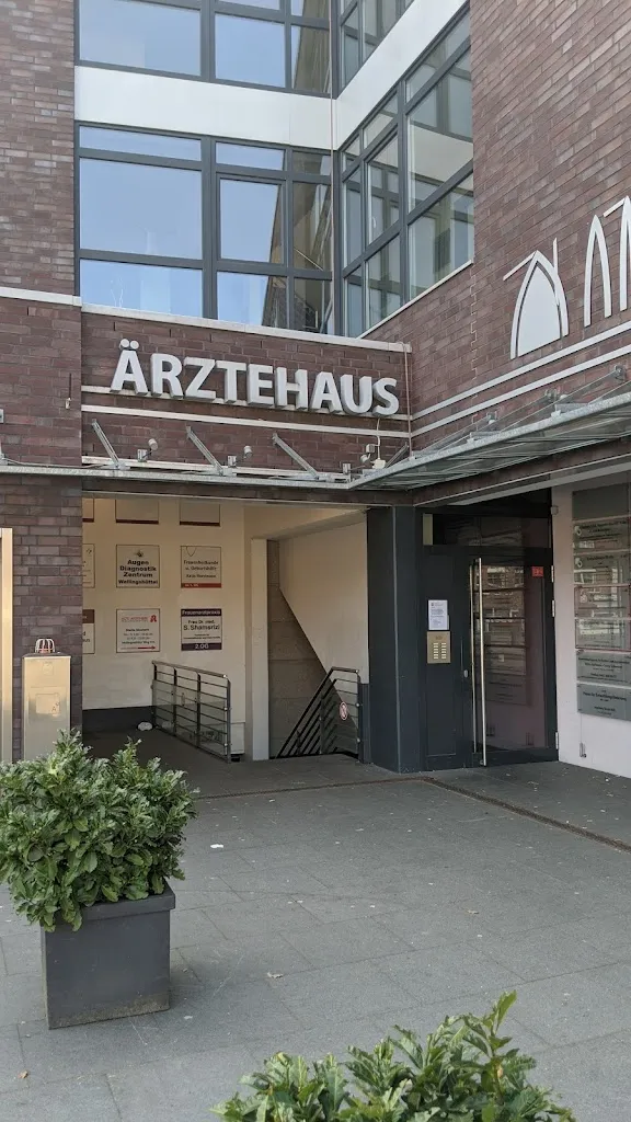 Ärztehaus Wellingsbütteler Markt médecin à Wellingsbüttel