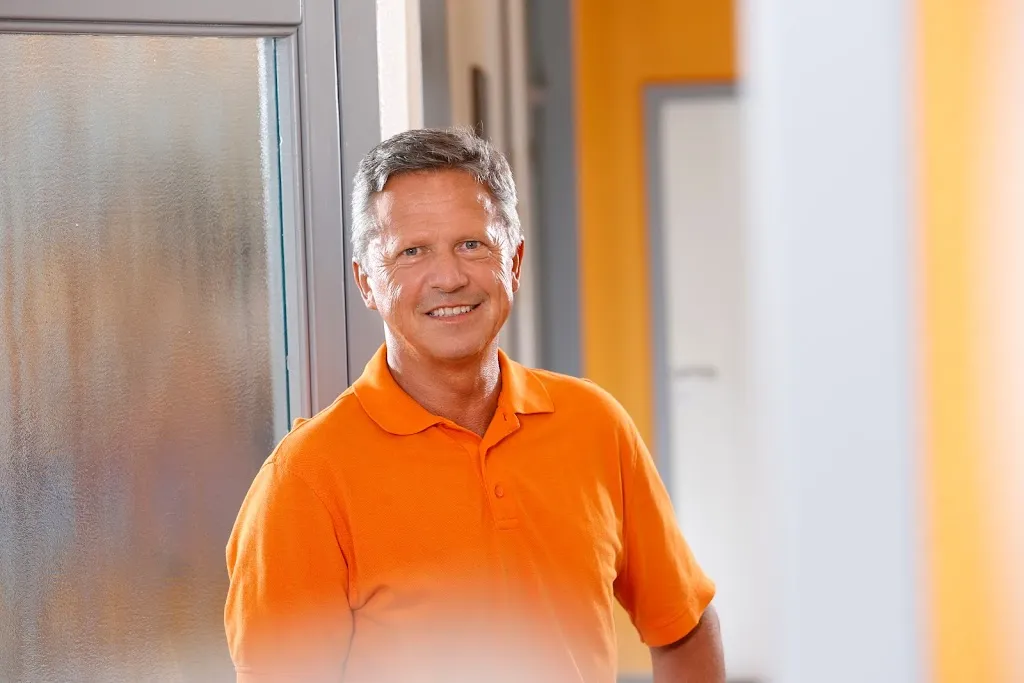 Dr. med. dent. Edgar Bernd doctor en Guxhagen