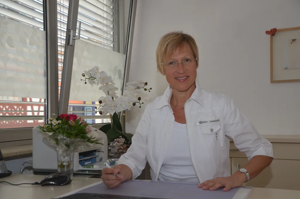 Dr. med. Anette Blessing-Jobst
