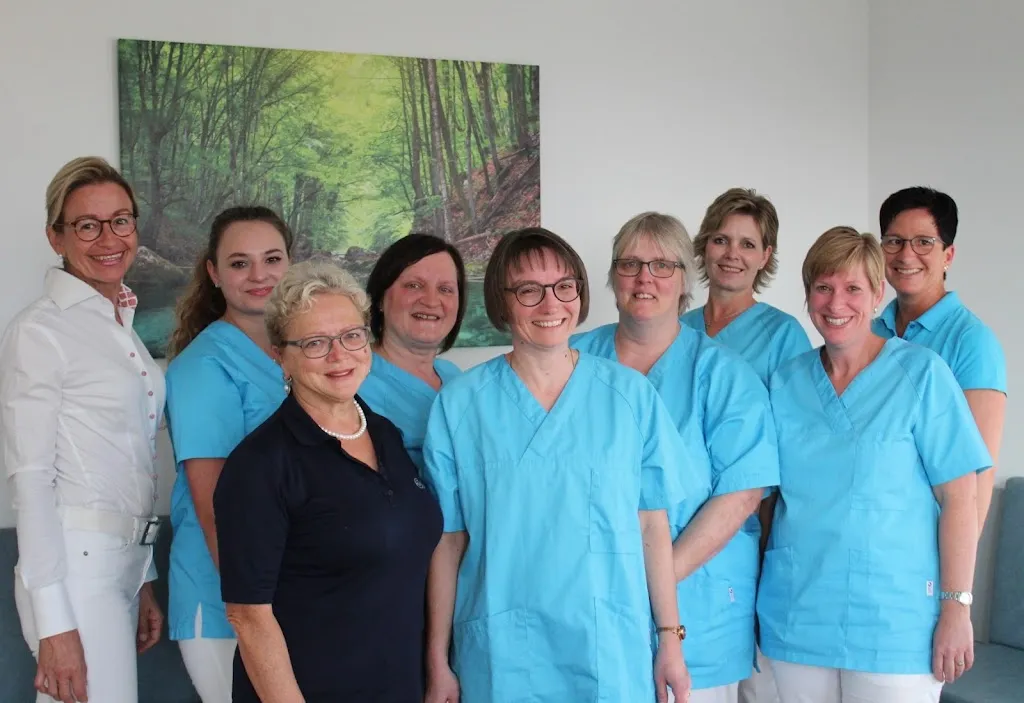 Frau B. Jetz, Frau S. Minz