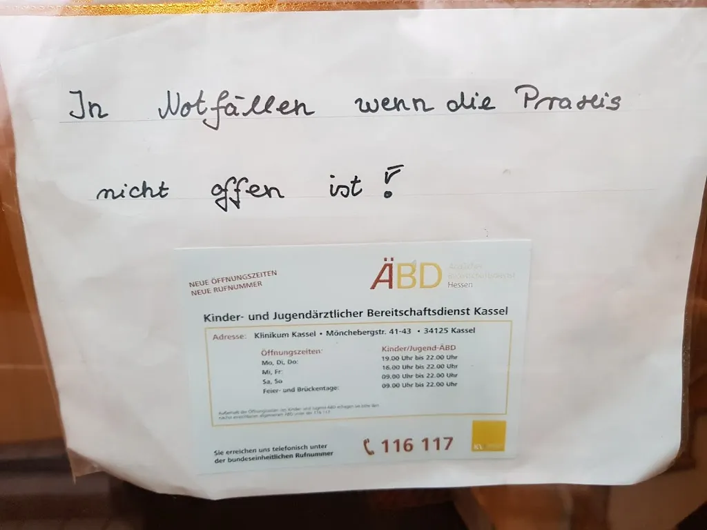 Dr. med. Annette Reinhardt doctor en Lohfelden