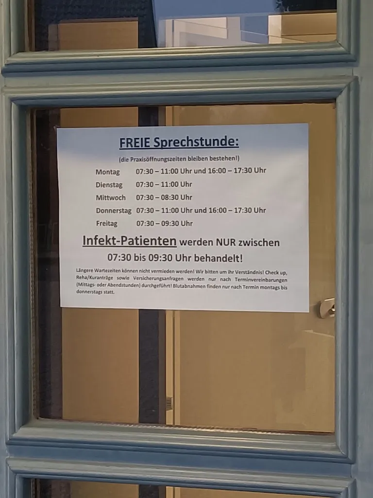 Dr. med. Jörg Schliephake médecin à Friedeburg