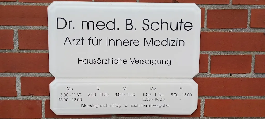 Schute Burkhard Dr. med. Arzt für Innere Medizin doctor en Friesoythe