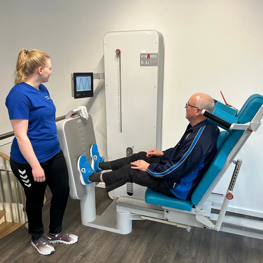 Leonhard Gesundheitszentrum Physiotherapie - Podologie -Training - Rehasport - Funktionstraining_Nörten-Hardenberg_slider_image_1
