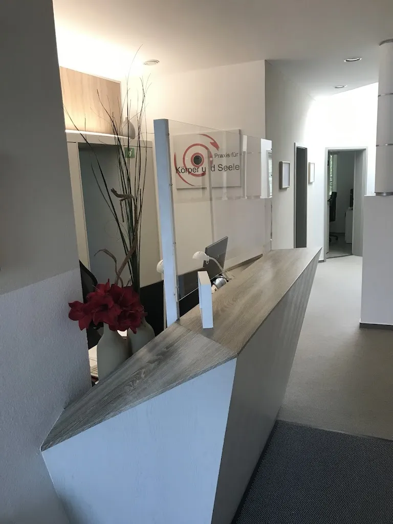 Hausarzt Zentrum Peine HZP Herr Dr.Peters, Frau Kallmeyer, Frau Gurak, Frau Dr.Schiebe, Herr Nowak medico a Peine