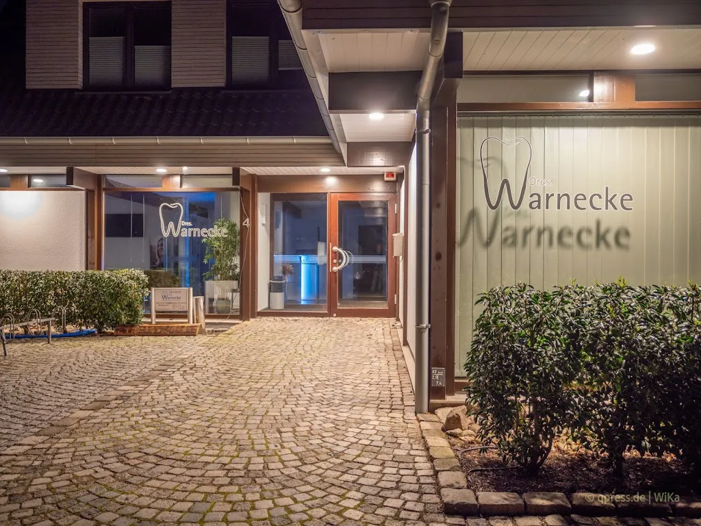 Dres. Thea und Henning Warnecke Zahnarztpraxis_Ottersberg_slider_image_2