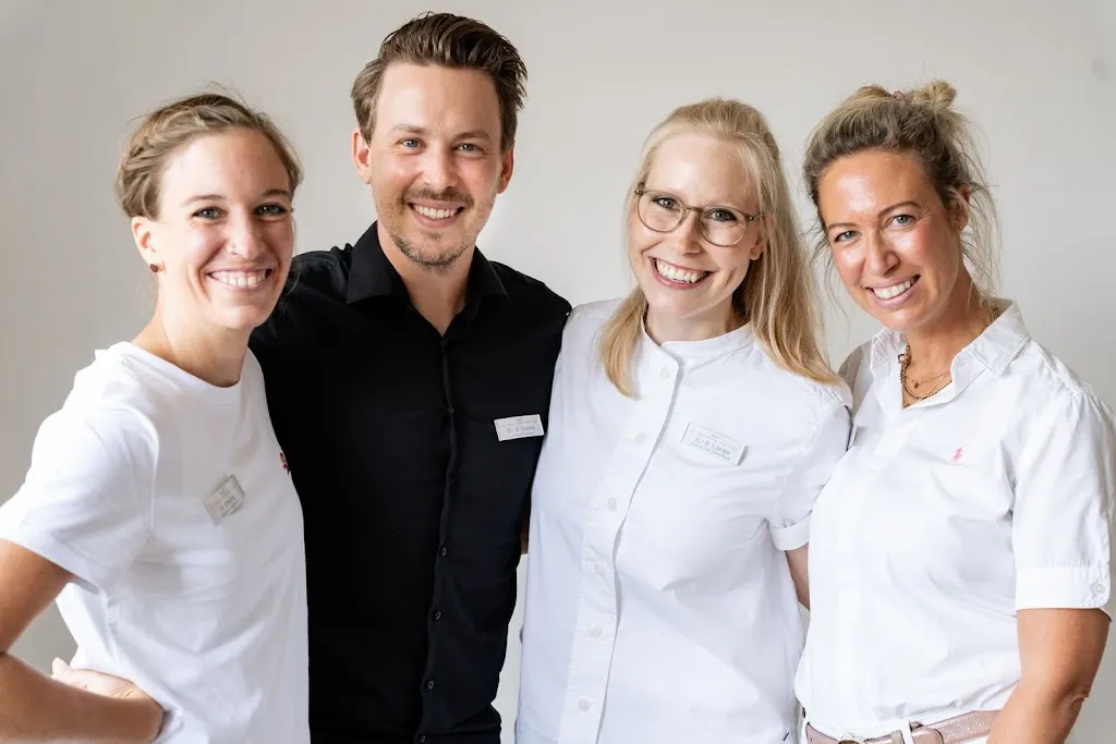 Zahnarztpraxis Dres. Blanke & Partner Oyten doctor in Oyten