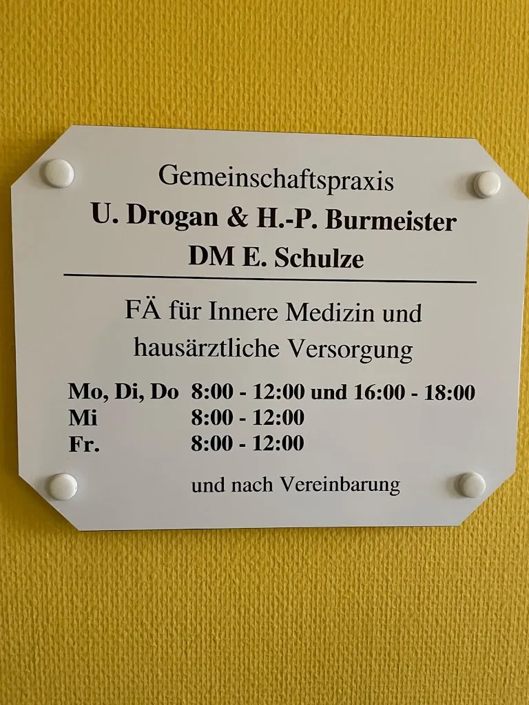 Dipl.-Med. Erhard Schulze, Ulrike Drogan und Hans-Peter Burmeister medico a Bastorf