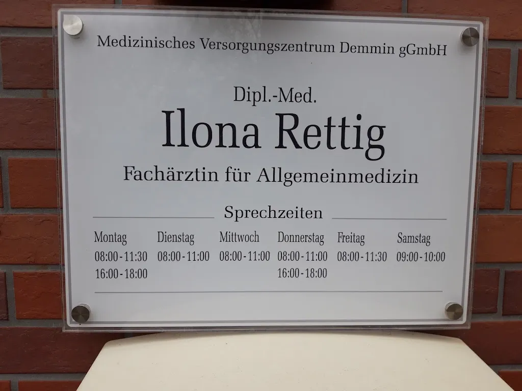 Frau Dipl.-Med. Ilona Rettig_Neukalen_slider_immagine_1