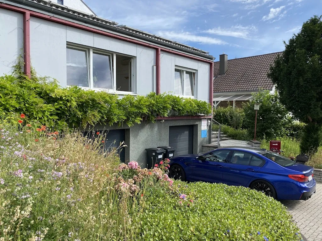 Bär mit der Scher‘_Hausarztpraxis Keil/Keil/Segura Wöschbach_Wössingen_bewertung