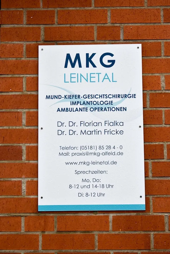MKG Leinetal - Mund-Kiefer-Gesichtschirurgie und Implantologie in Alfeld_Alfeld_slider_immagine_3