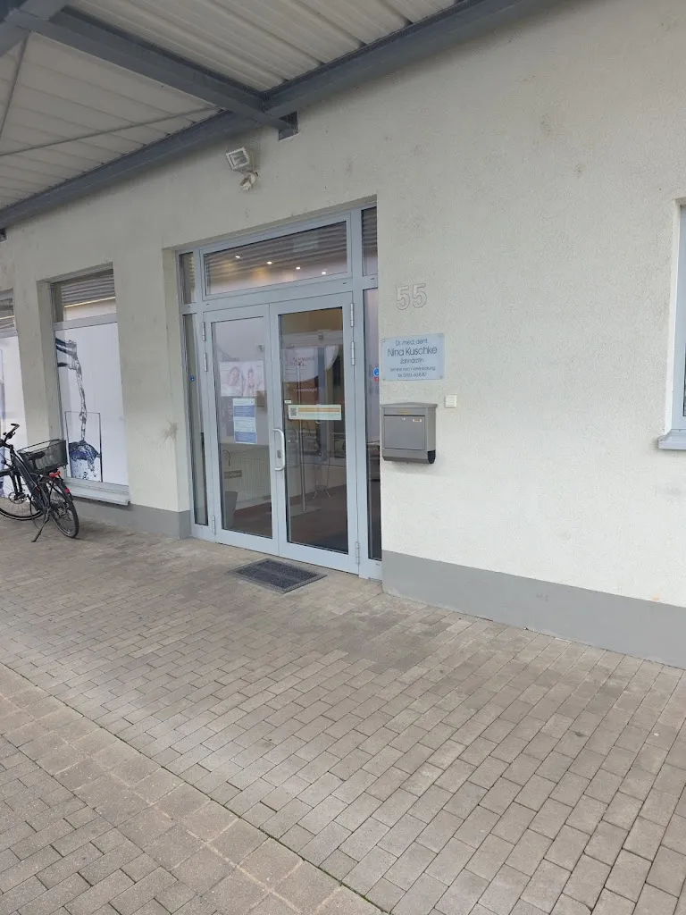 M H_Zahnarztpraxis Dr. Nina Kuschke_Baiersdorf_review