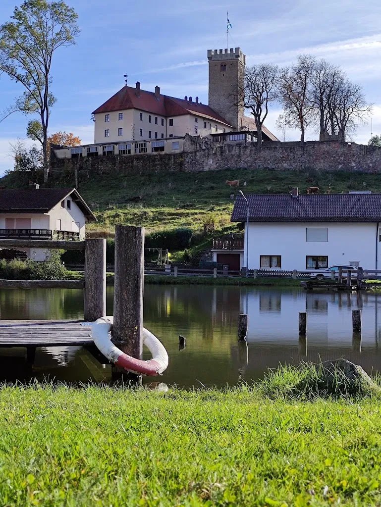 Алена Макаренко_Burg Falkenfels_Falkenfels_recensione