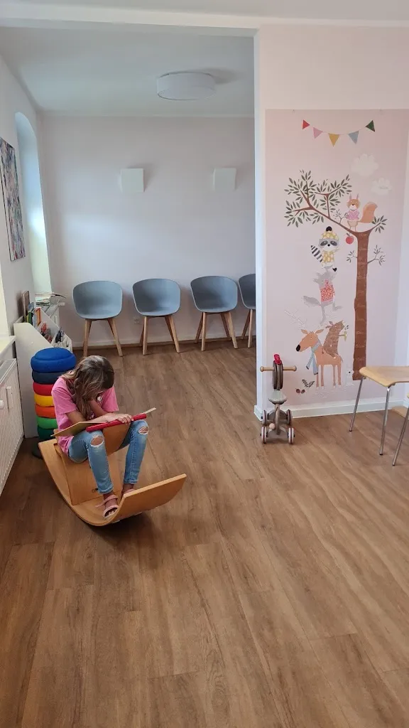 Praxis für Kinder- und Jugendmedizin Dr. med. Marion Schoo_Bernau_slider_image_2