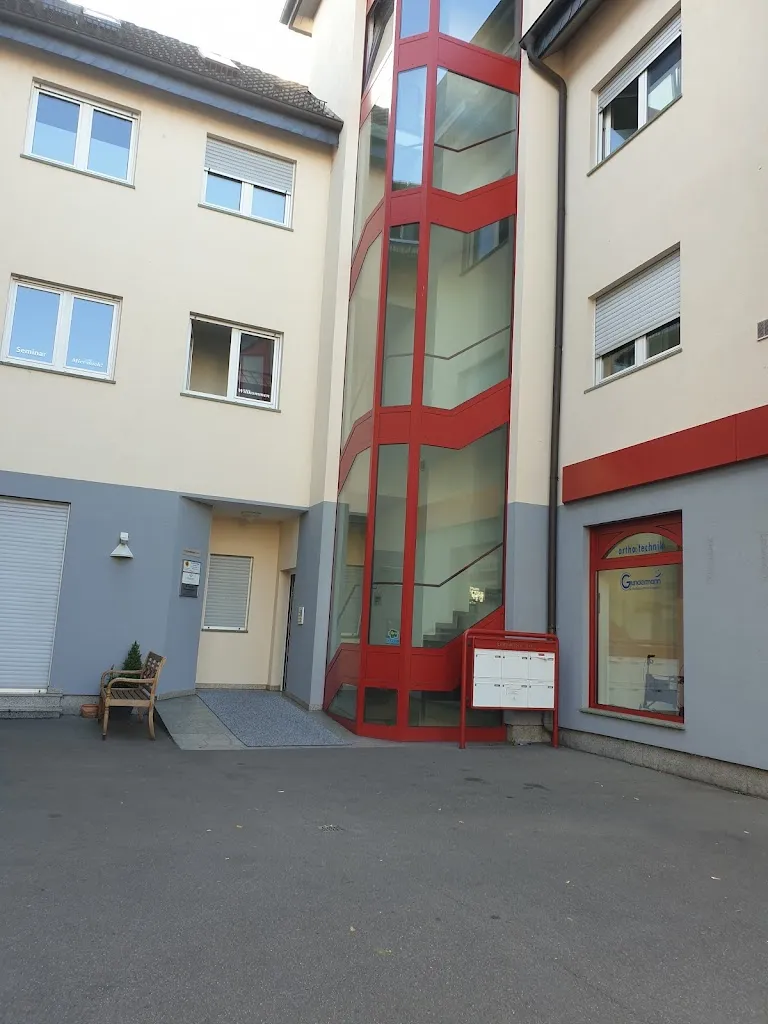 Gemeinschaftspraxis für Innere Medizin Dr. Susanne Schröder & Dr. Nicole Martin Arzt in Kahl am Main