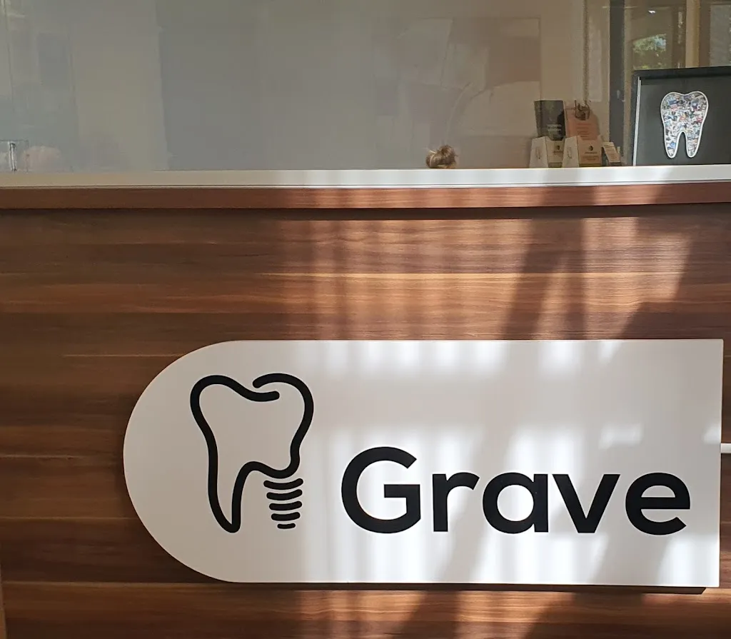 Tandartsenpraktijk Grave / Expertise Kliniek voor Implantologie Grave_Grave_image_1