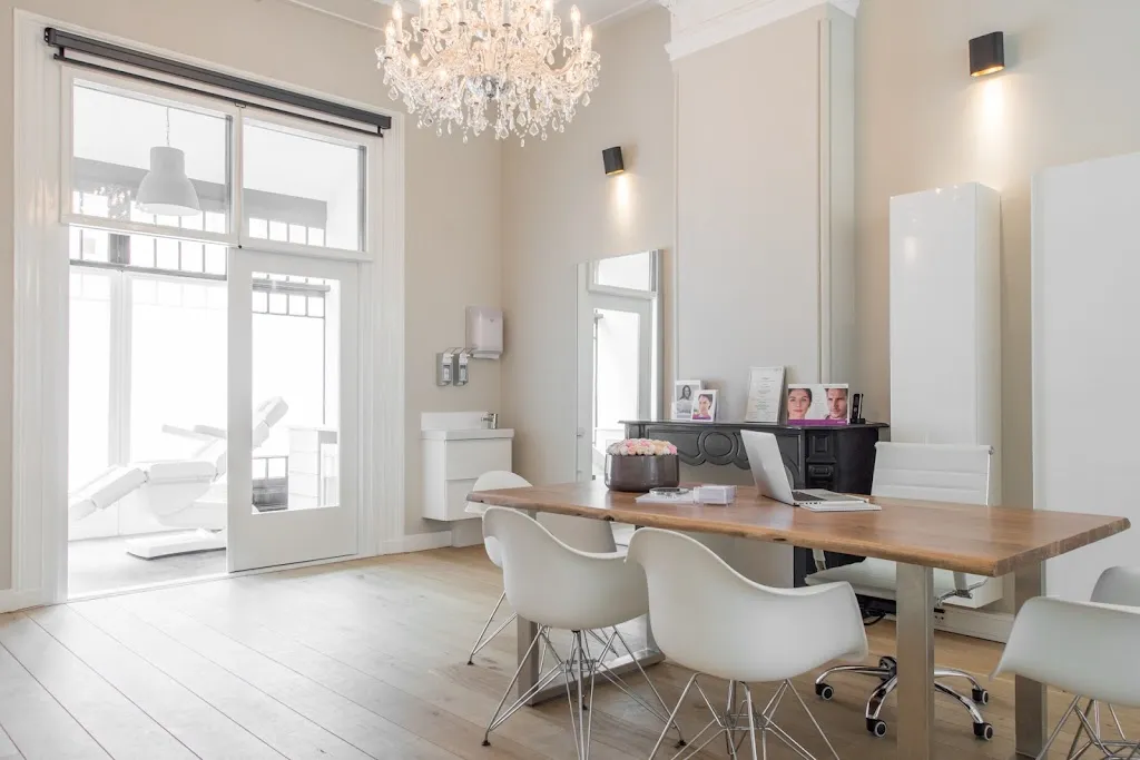 Refleqt Clinic in Haarlemmerliede