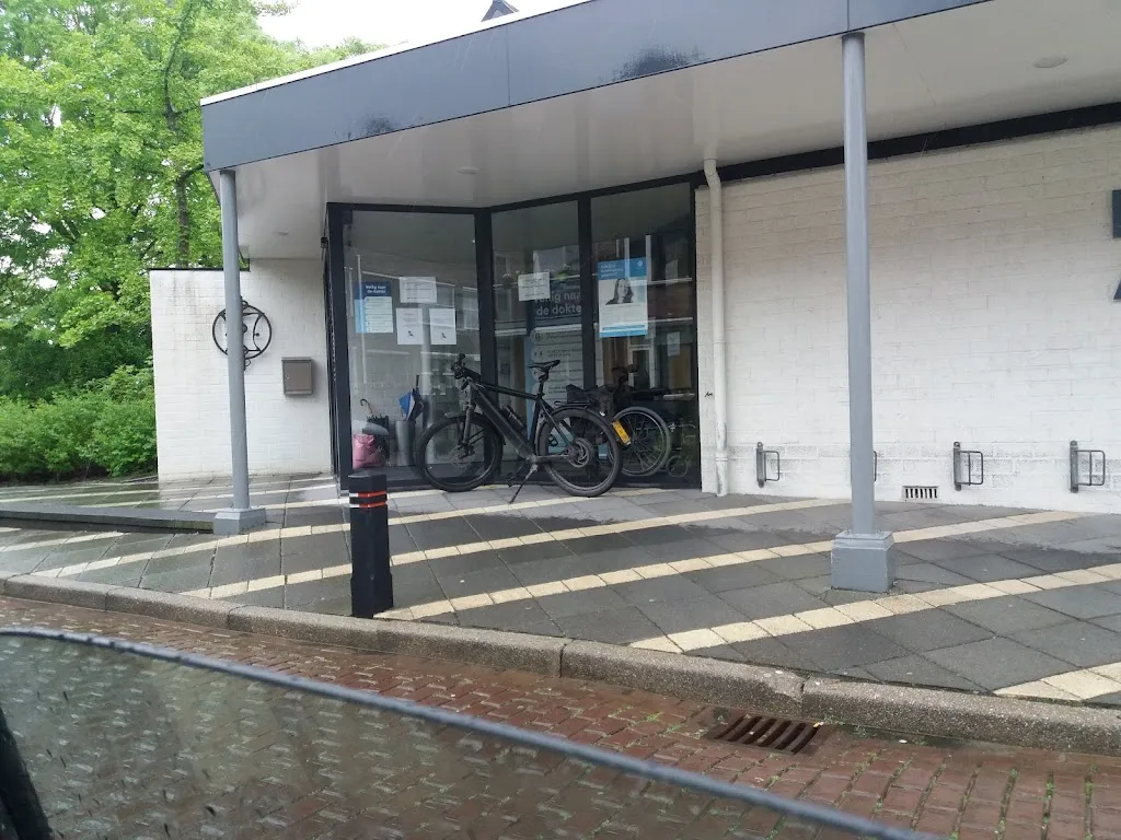 Doctor's surgery & pharmacy in Yerseke