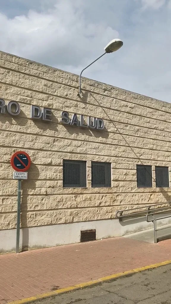 Centro de Salud Torrijos in Rielves