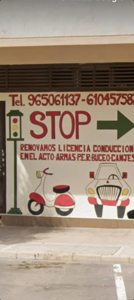Centro de Reconocimiento Médico STOP in San Juan de Énova