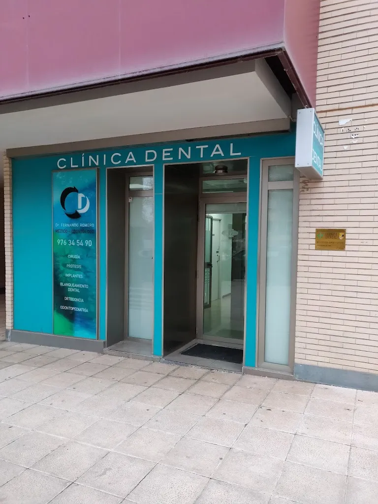 Clinica Dental Doctor Romero (Miralbueno) in Bárboles