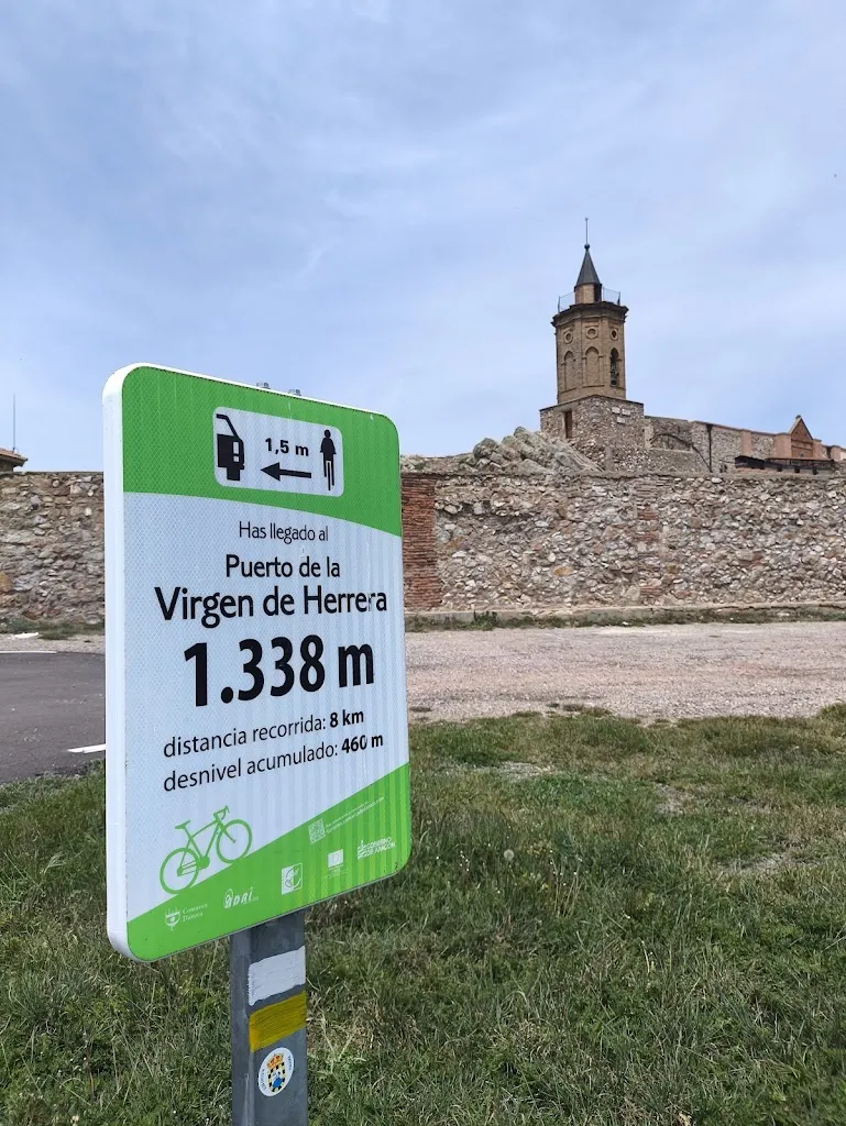Ermita Herrera de los Navarros_image_2