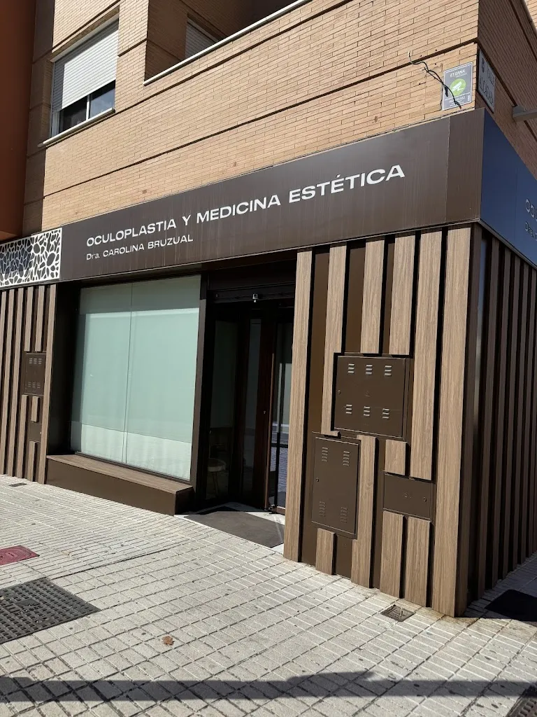 Clínica Dra. Carolina Bruzual in Bormujos