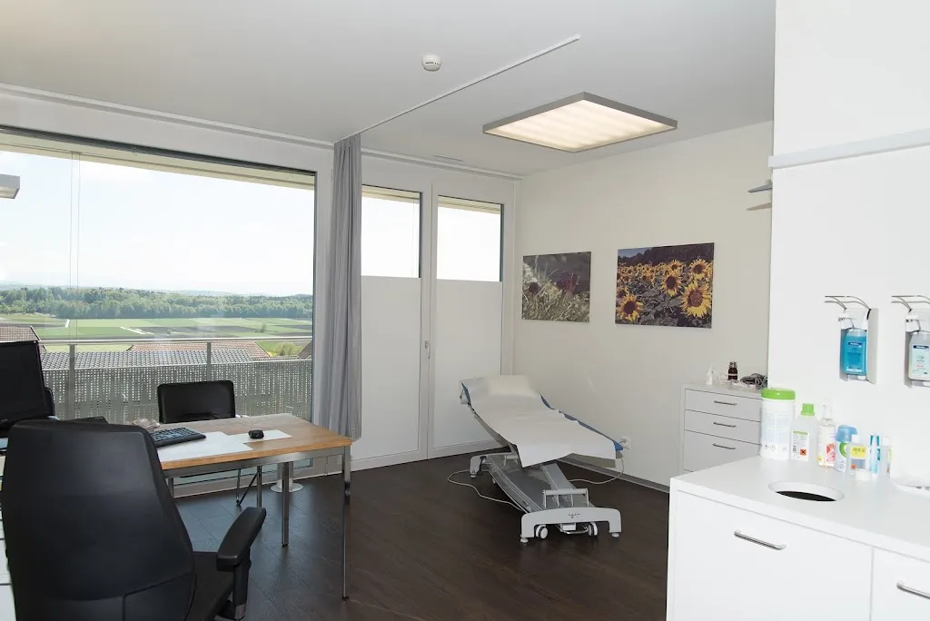 MediZentrum Täuffelen AG doctor in Vauffelin