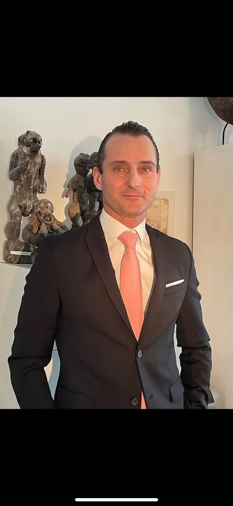 Dr méd. Martinez Romain_Rüschegg Gambach_slider_imagen_1