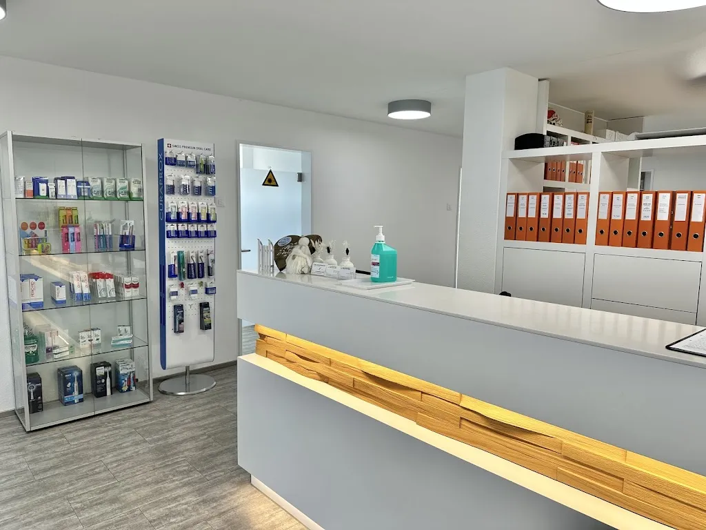 Laserpraxis für Schmerztherapie und Ästhetik_Eich_slider_image_1