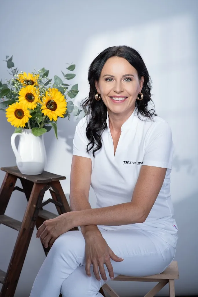 🌻 ganzheit.me – Naturheilpraxis für Frauenheilkunde | Schilddrüse | Hormone | Medizinische Massage [auch Online-Beratung]