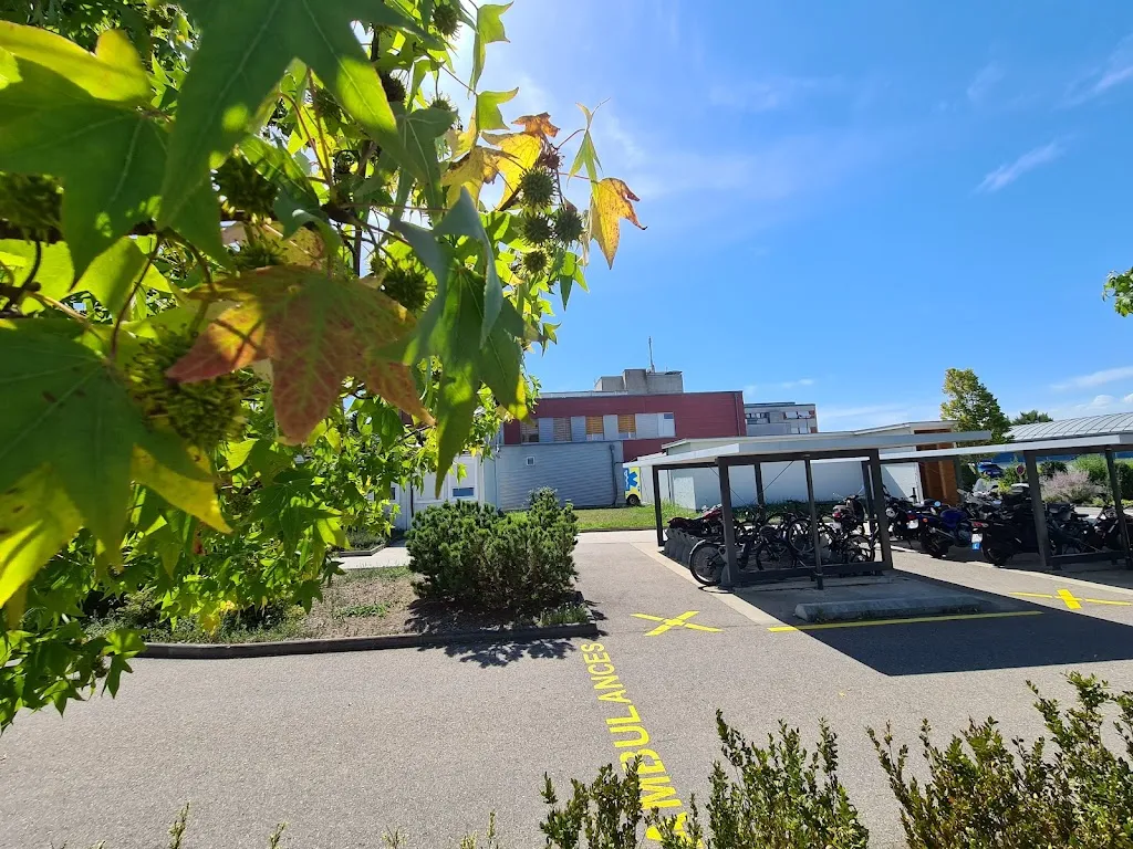 Hôpital intercantonal de la Broye - site de Payerne Arzt in Cugy FR