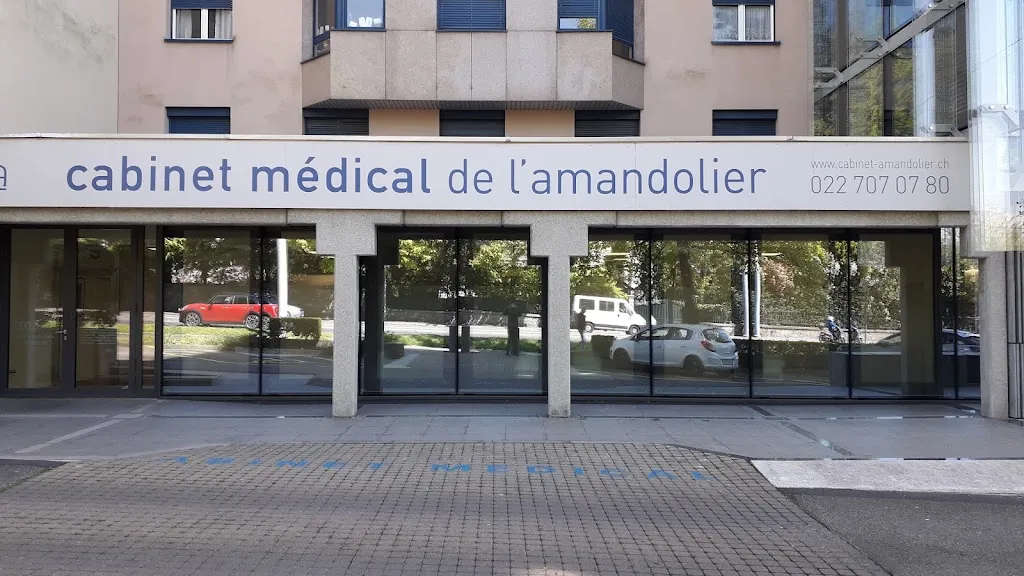 Cabinet médical de l'Amandolier doctor en Esmonts
