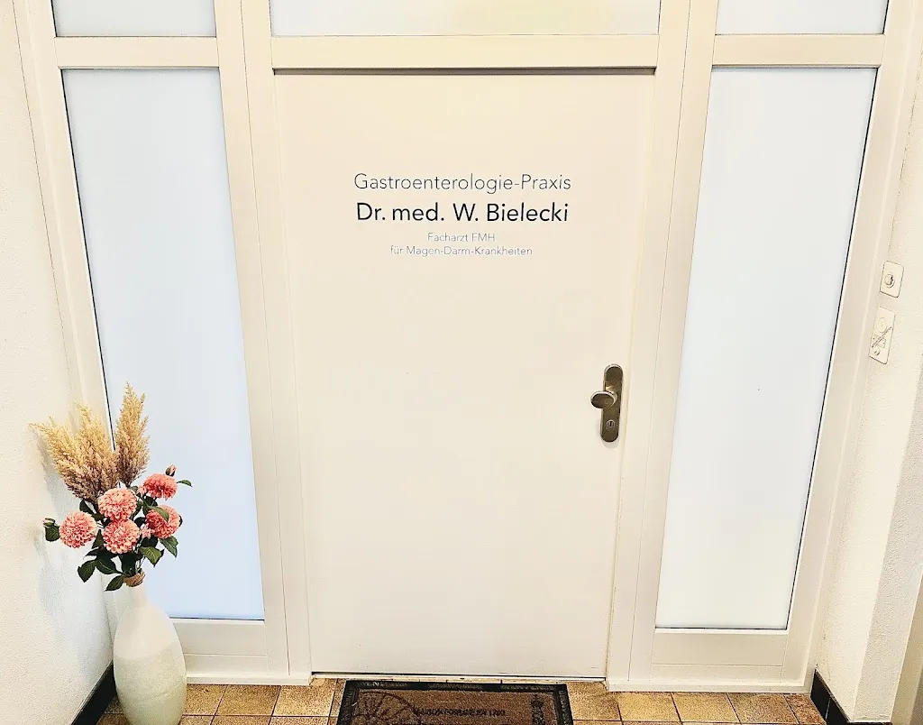 Gastroenterologie Praxis Olten Dr. med. Wojtek Bielecki_Winznau_slider_image_1