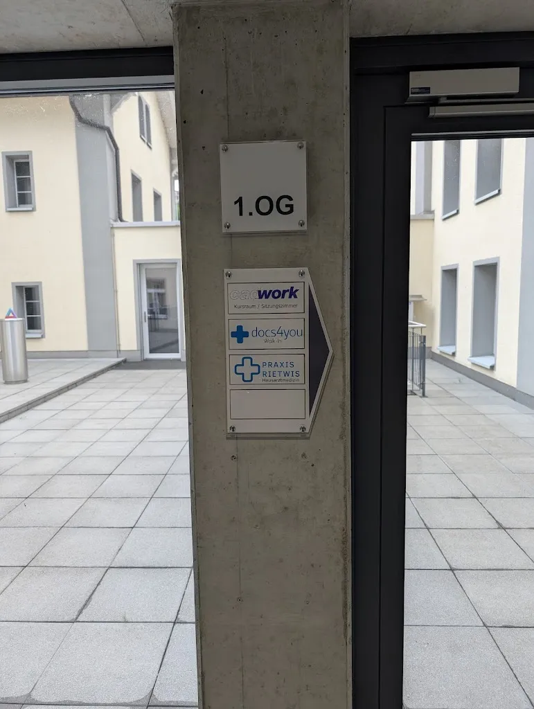 Praxis Rietwis Hausartzmedizin(Steffen Kroll)_Schachen b. Herisau_slider_image_1