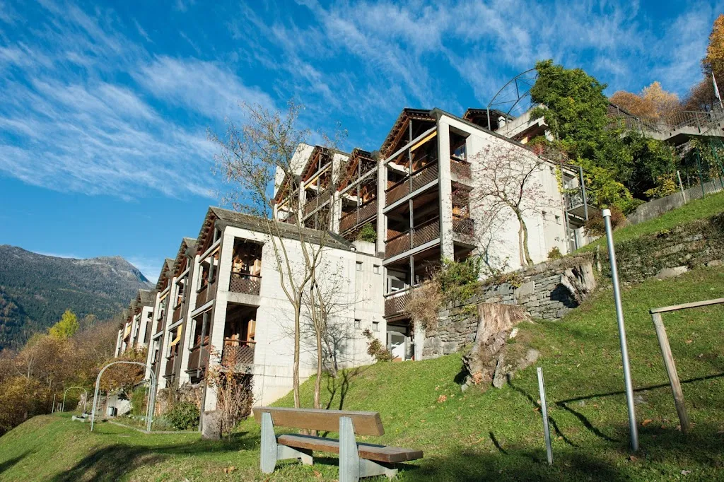 Swiss Mountain Clinic AG (formerly Paracelsus Clinica al Ronc) medico a Castaneda