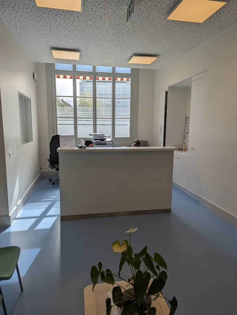 Николай Катревич_Medical Center Gare De Vevey_Fex_review
