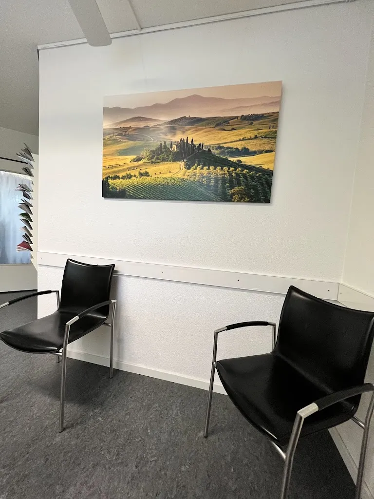 MedizinZentrum Dietikon Zürcherstrasse 48 8953 Dietikon doctor in Bergdietikon