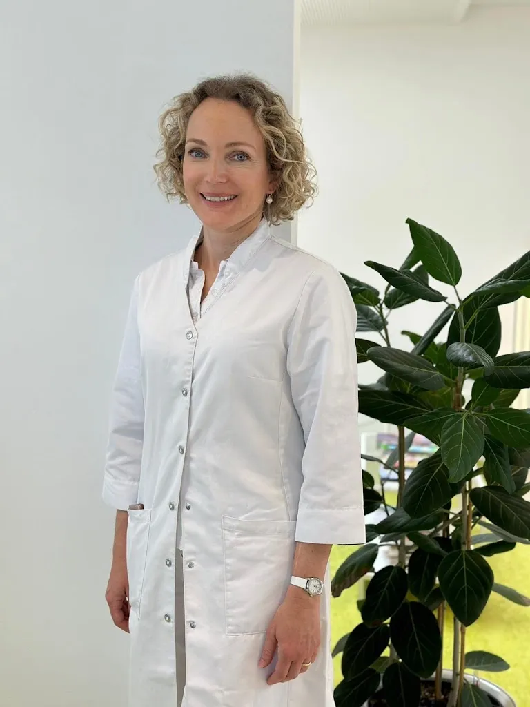 Frauenarztpraxis Dr. Julia Schmid doctor in Böttstein